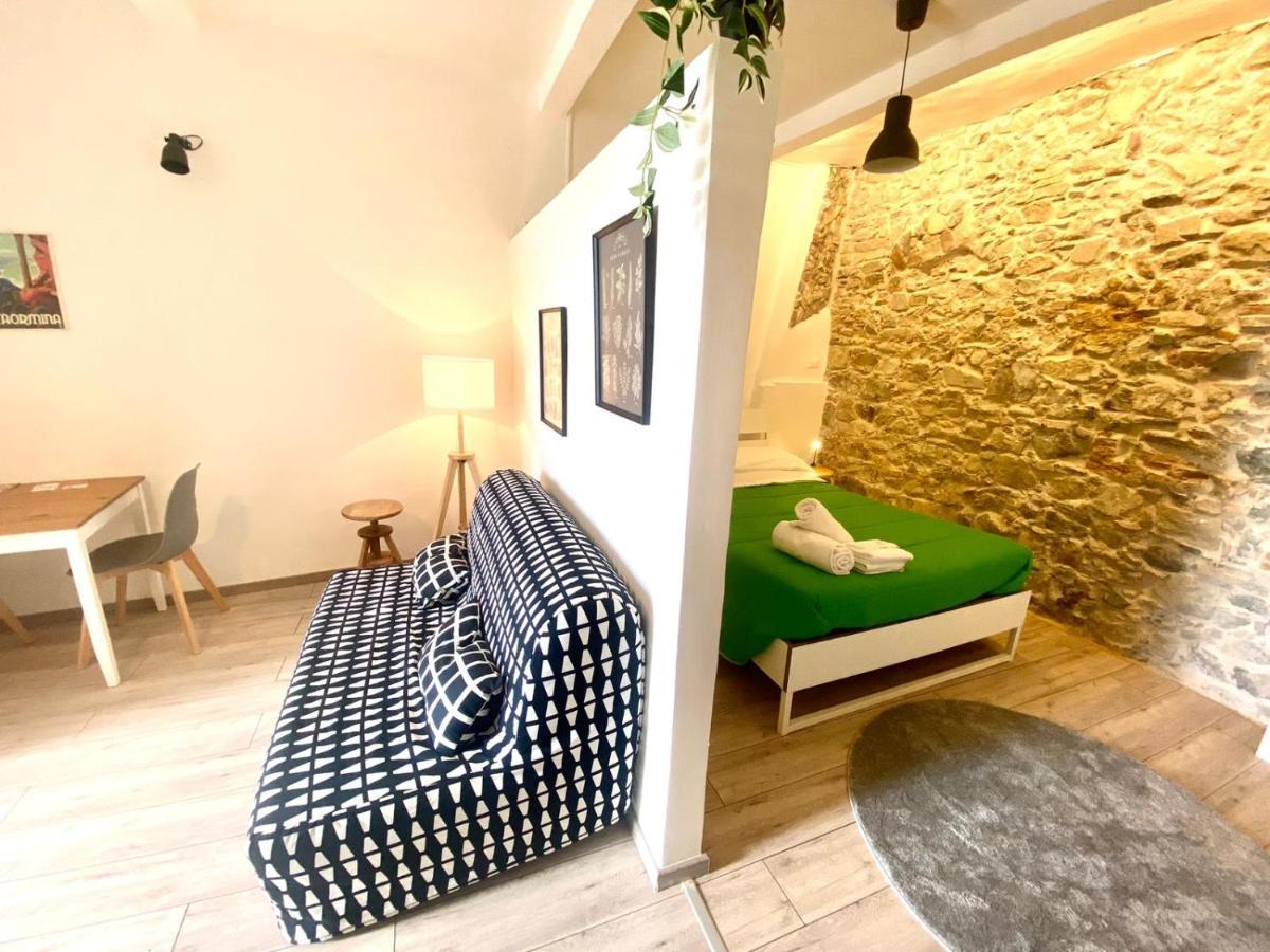 Casa Vacanze Controvento Taormina Buitenkant foto